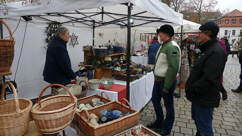 Hochwertiges Kunsthandwerk fand seine K&auml;ufer.