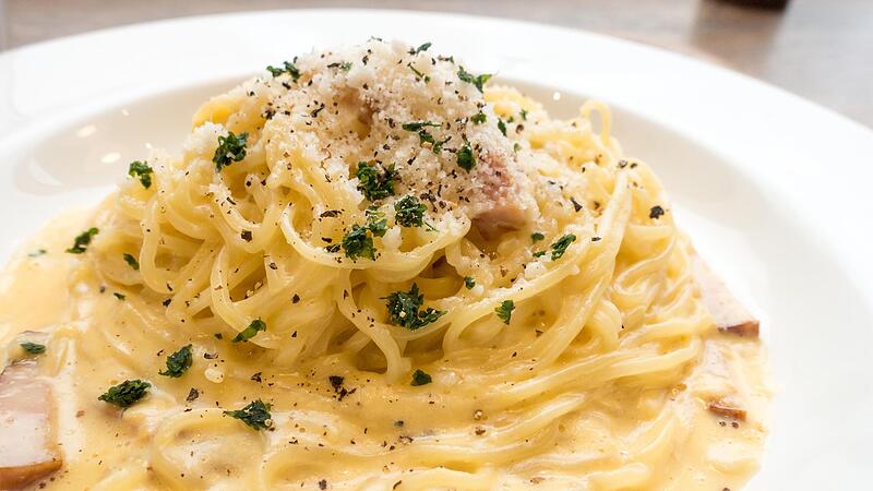 Sieht vielleicht auch mit italienischen Augen betrachtet lecker aus. Aber wehe, in den Spaghetti Carbonara ist Sahne drin...