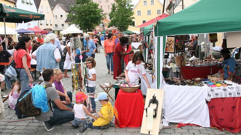 Buntes Treiben herrscht an den Afrika-Kulturtagen.Forchheim & Fr&auml;nkische Schweiz