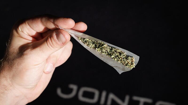 Joint mit Cannabis