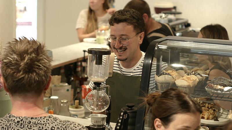 Caf&eacute; &bdquo;Koohi&rdquo; in Ludwigstra&szlig;e in Bad Br&uuml;ckenau er&ouml;ffnet