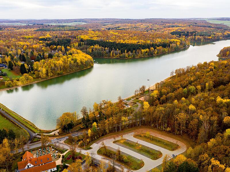 Der Ellertsh&auml;user See ist der gr&ouml;&szlig;te See Unterfrankens.