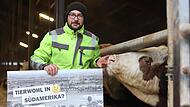 W&auml;hrend die Europ&auml;ische Union auf dem Mercosur-Gipfel in Montevideo verhandelte, protestierte Viehhalter Michael Hofmann (Oberwerrn) gegen das Handelsabkommen.