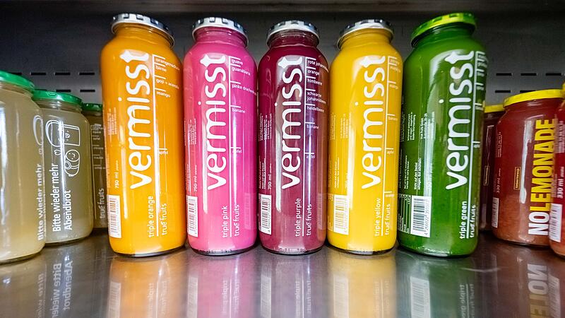 Vermisstensuche auf Smoothie-Flaschen