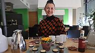 Natalia Sch&ouml;ttner sorgte beim Workshop &bdquo;Spice up your coffee&rdquo; f&uuml;r ein Geschmackserlebnis der besonderen Art: Sie w&uuml;rzte Kaffee mit erlesenen Gew&uuml;rzen und sorgte f&uuml;r so manchen Aha-Effekt.