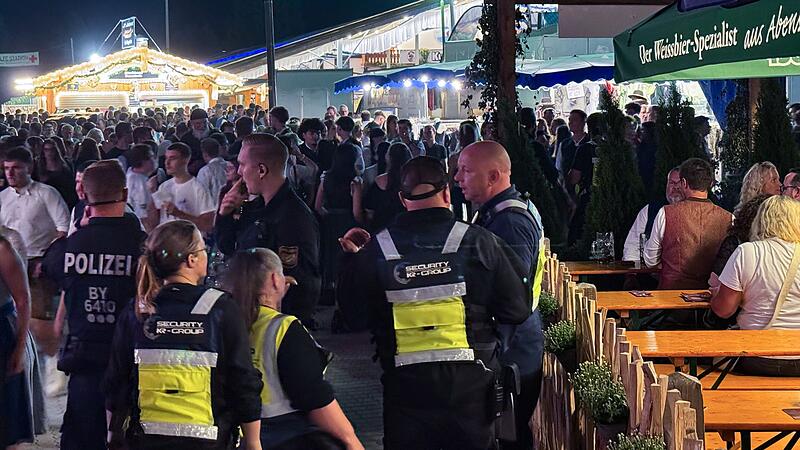 Polizei räumt Gillamoos-Jahrmarkt wegen Unwetters