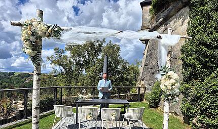 Markus Oesterlein hält seine Trauungen auch auf der Festung abHeiraten auf der Festung Rosenberg in Kronach Markus Oesterlein hält seine Trauungen auch auf der Festung abHeiraten auf der Festung Rosenberg in Kronach
