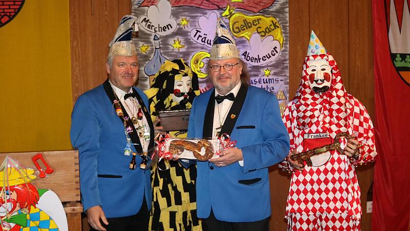 Ab dem 11.11. haben im Landkreis wieder die Narren das Sagen. In Ebern (Bild) beginnt morgen um 19.19 Uhr die f&uuml;nfte Jahreszeit.