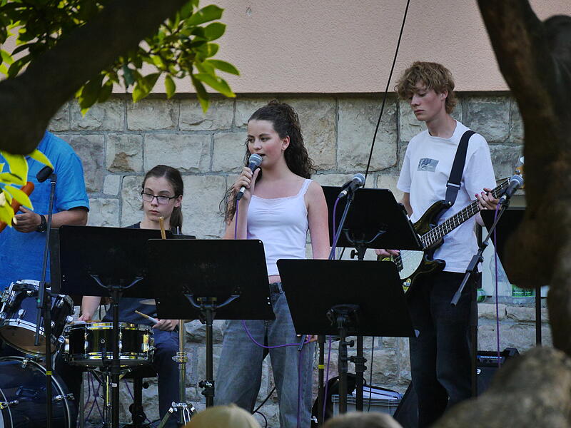 PicknickdeckenkonzertPicknickdeckenkonzert Musik an der Sinn in Bad Brückenau