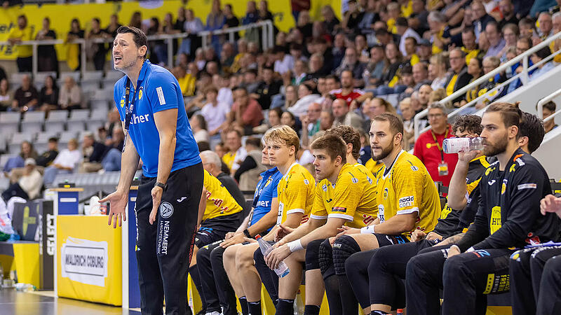 HSC-Trainer Anel Mahmutefendic coachte auch gegen Gro&szlig;wallstadt gewohnt emotional.