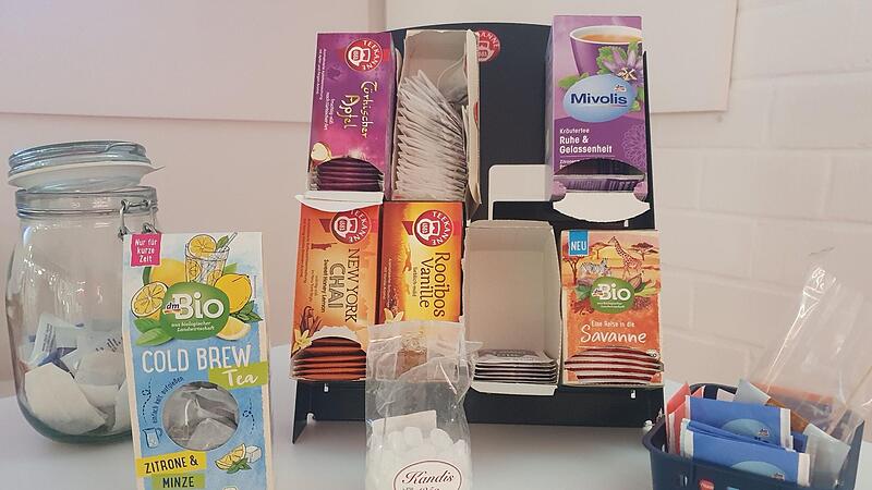 Bei einem Tee-Sortiment wie diesem hat man die Qual der Wahl.