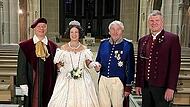 Gioachino Rossini, präsentiert von Burkhard Ascherl (links), Königin Therese (Sabine Rustler), Ludwig I. ( Florin Binder) und Hans-Jörg Rustler (Moderation).