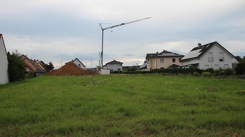 Auf diesem Gel&auml;nde am Franziskusring in H&ouml;chstadt soll ein Komplex mit elf Wohnungen entstehen.