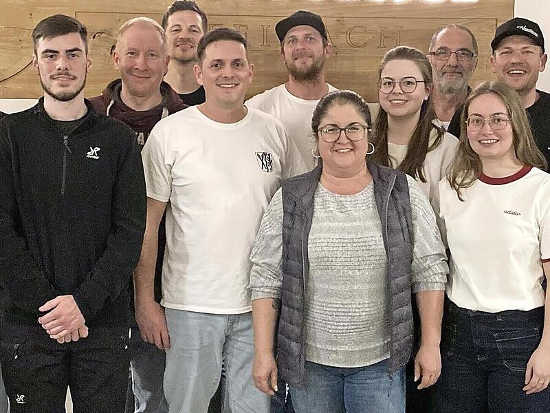 Im Turbo-Verfahren gew&auml;hlt: Der neue Vorstand des Heimatvereins Steinach.