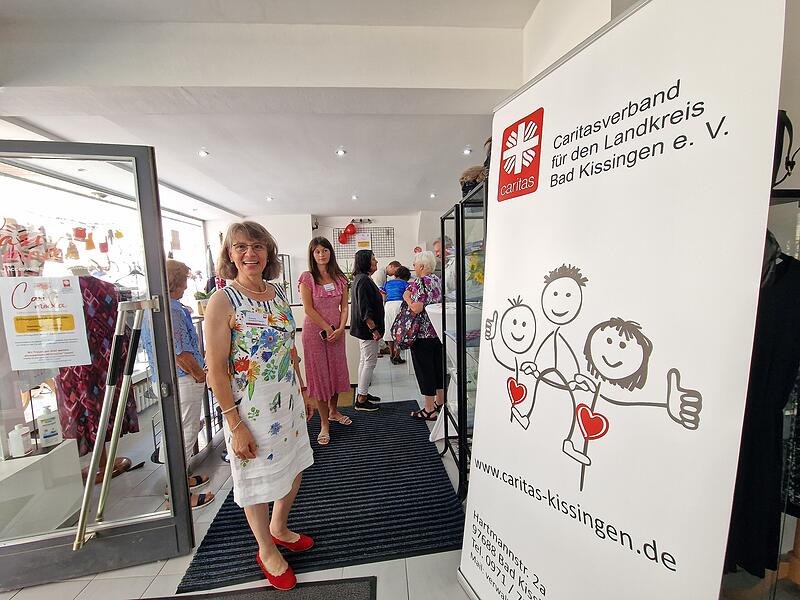 Theresia Schodorf-Friedrich freut sich über die Eröffnung des neuen Caritasladens „Cari-moda“ in Bad Kissingen. Sie ist die treibende Kraft hinter dem Neustart des Caritasladens. Theresia Schodorf-Friedrich freut sich über die Eröffnung des neuen Caritasladens „Cari-moda“ in Bad Kissingen. Sie ist die treibende Kraft hinter dem Neustart des Caritasladens.