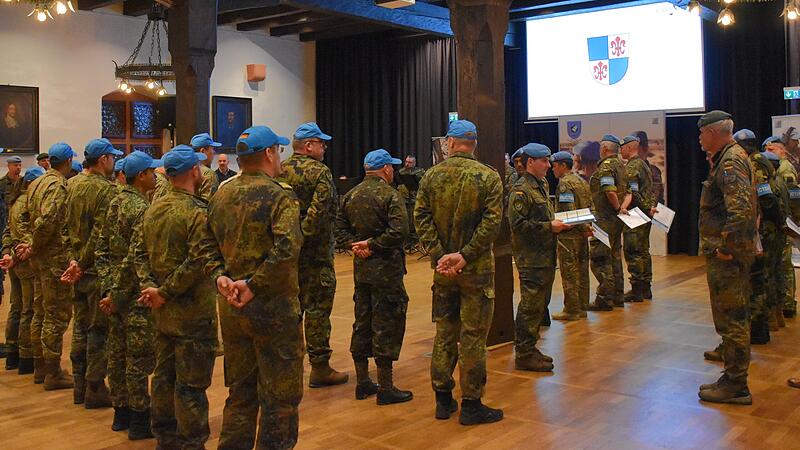 Festakt zum Abschluss der Ausbildung in Karlstadt