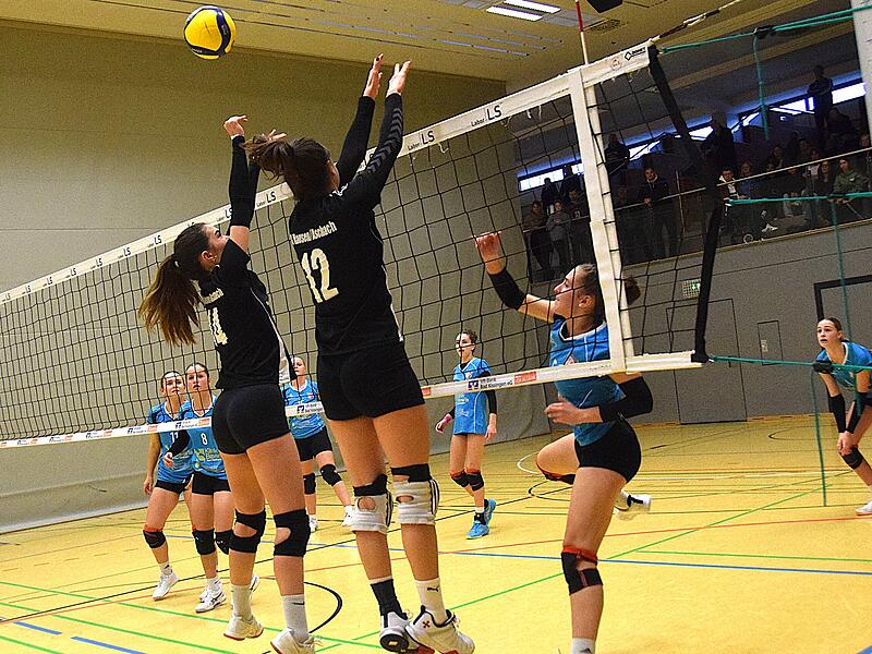 Die Szene zeigt ein Spiel zwischen dem TV/DJK Hammelburg und dem VSG Hausen/Aschach.