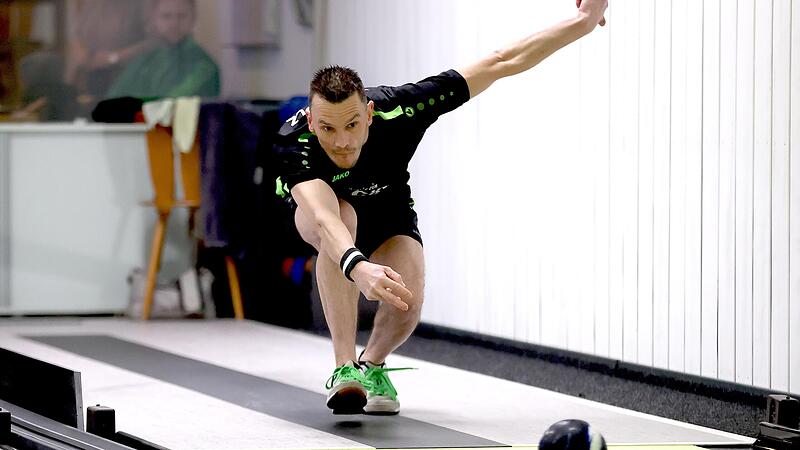 Oliver Faber und die Zeiler Zweitliga-Kegler haben einen wichtigen 7:1-Sieg gegen Ohrdruf gefeiert.