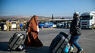 Am Cilvegozu-Grenzübergang kehrten am Montag die ersten Syrer aus der Türkei in ihr Heimatland zurück.