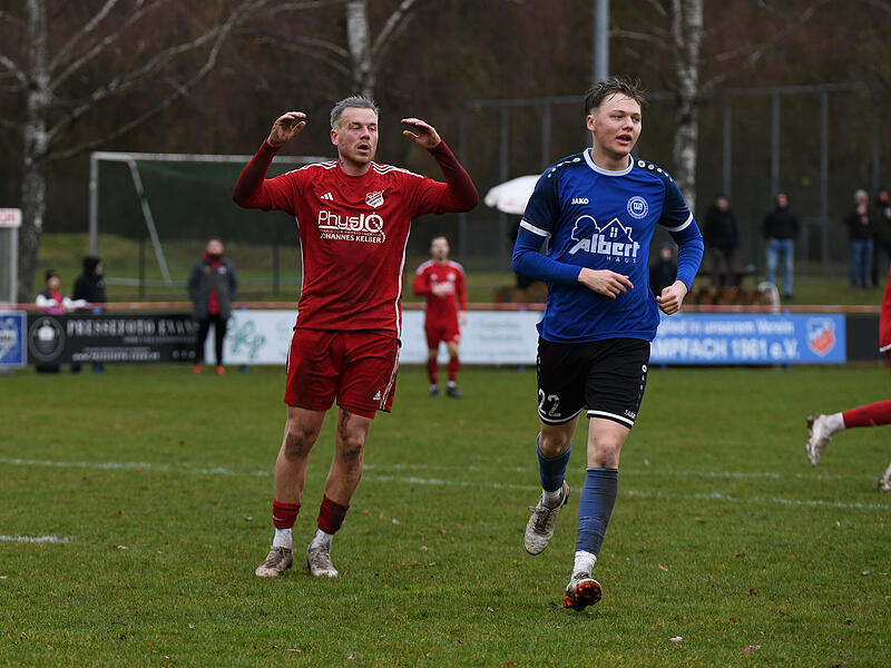Hier &auml;rgert sich Leon Heppt nach einer vergebenen Chance. In der Nachspielzeit war er allerdings mit einem verwandelten Elfmeter zur Stelle.