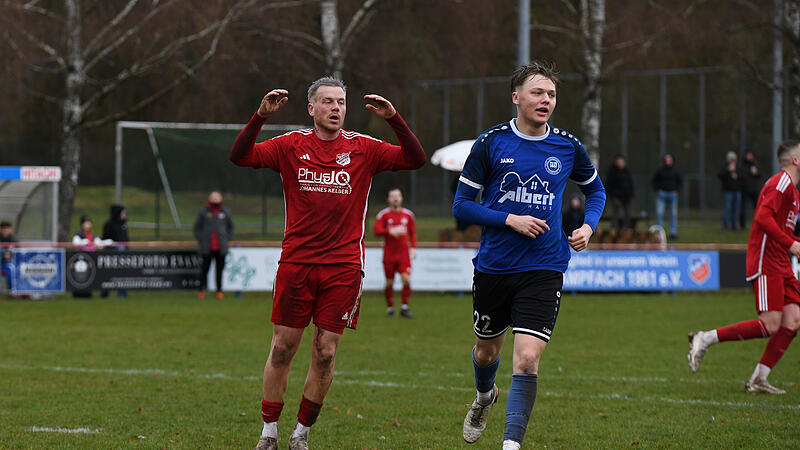 Hier &auml;rgert sich Leon Heppt nach einer vergebenen Chance. In der Nachspielzeit war er allerdings mit einem verwandelten Elfmeter zur Stelle.