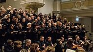Der Coburger Bachchor und das Philharmonische Orchester Landestheater Coburg führten Mendelssohns „Elias“ auf. Am Dirigentenpult stand Coburgs Kirchenmusikdirektor Peter Stenglein.