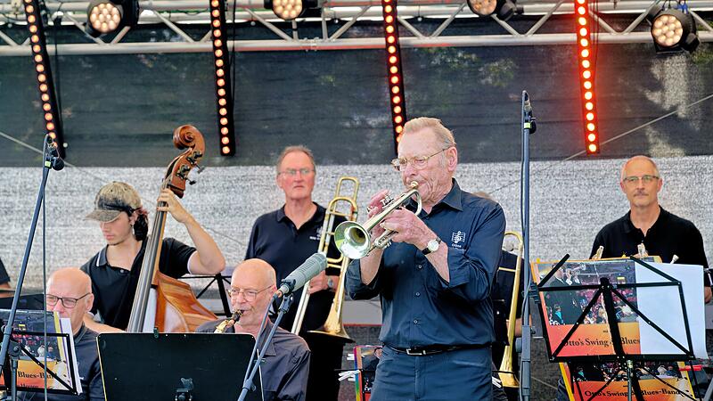 Otto Herzog eröffnete das 19. Bamberger Jazz- und Bluesfestival Otto Herzog eröffnete das 19. Bamberger Jazz- und Bluesfestival