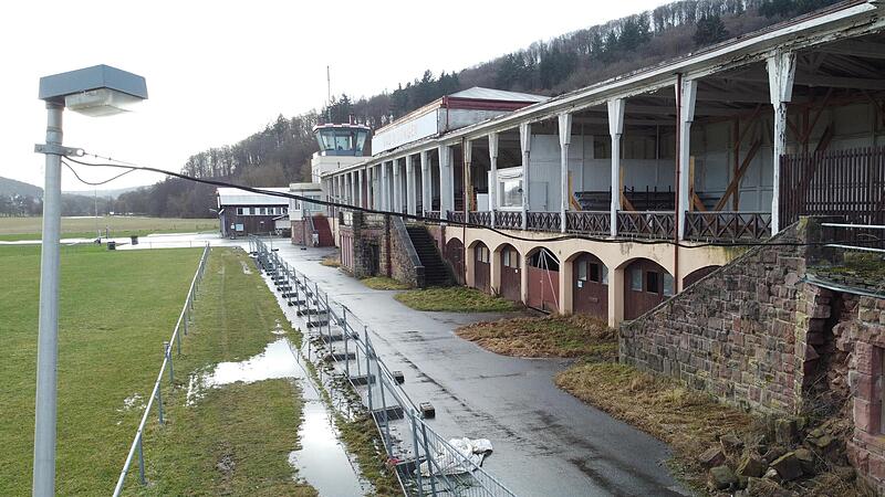 Die Sanierung des Turniergebäude in der Au steht bevor. Die Sanierung des Turniergebäude in der Au steht bevor.