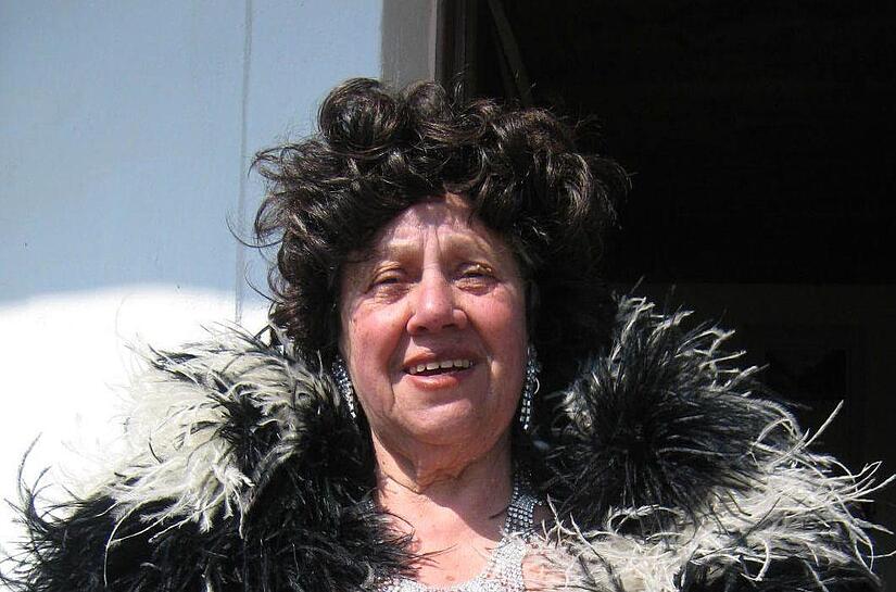 Schrill und tierlieb: Hannelore Gräfin von Luxburg wurde 78 Jahre alt.