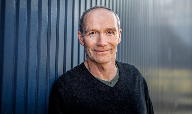 John von Düffel darf sich freuen: Er wird der neue Intendant des E.T.A.-Hoffmann-Theaters.Seiler und Speer John von Düffel darf sich freuen: Er wird der neue Intendant des E.T.A.-Hoffmann-Theaters.Seiler und Speer