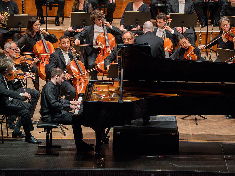 Due Deutsche Kammerphilharmonie Bremen beim Kissinger Sommer 2026 mit Pianist Alon Kariv.