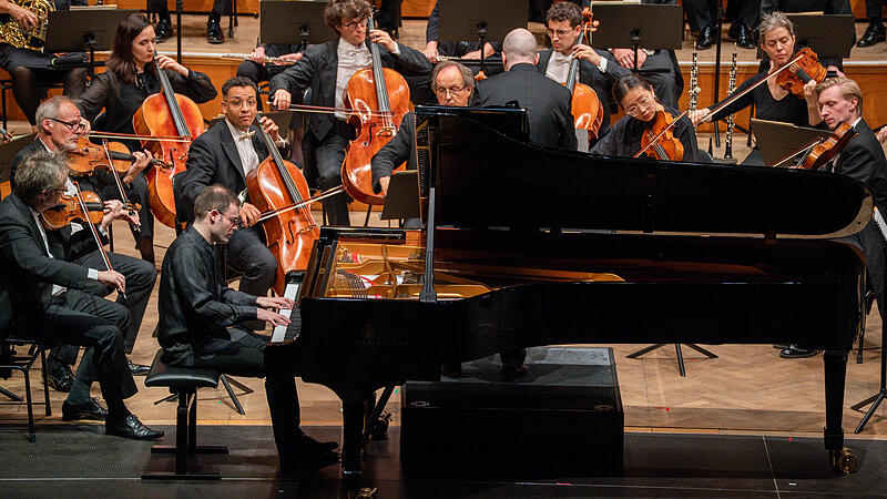 Due Deutsche Kammerphilharmonie Bremen beim Kissinger Sommer 2026 mit Pianist Alon Kariv.