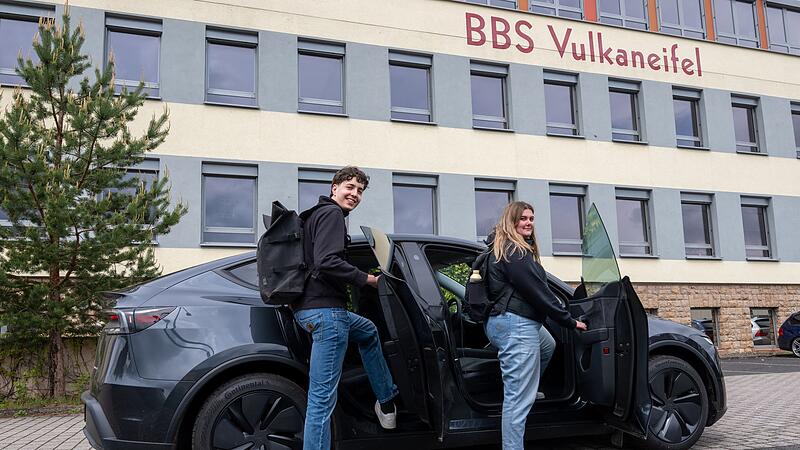 Warum selbstfahrende Taxis in der Eifel unterwegs sind