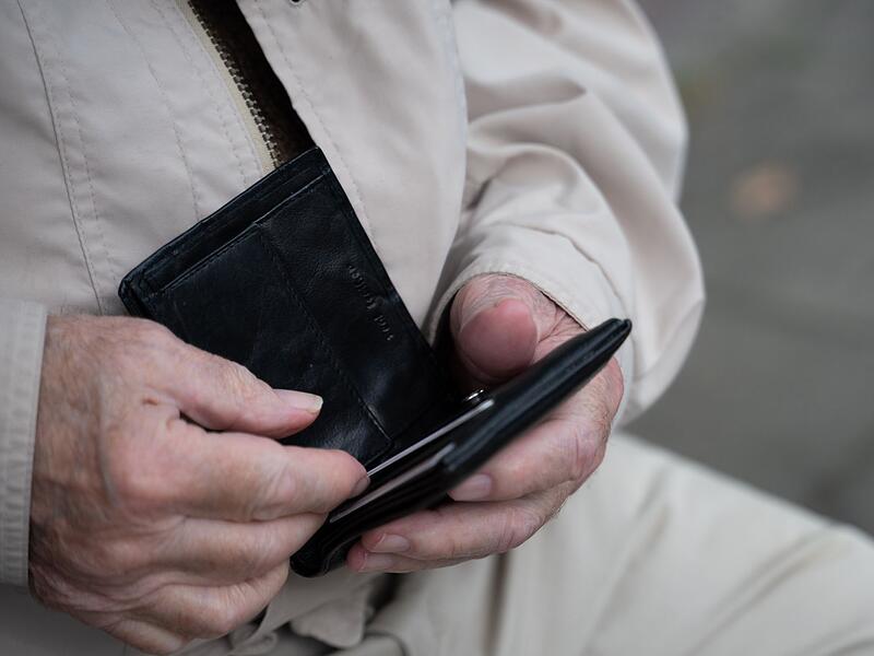 Jeder Vierte nach 45 Jahren unter 1.300 Euro Rente