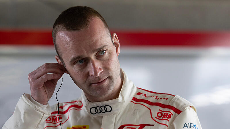 Christopher Haase macht sich bereit für seinen Einsatz bei den 12h von Bathurst. Christopher Haase macht sich bereit für seinen Einsatz bei den 12h von Bathurst.