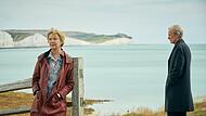 Grace (Annette Bening) und Edward (Bill Nighy) in einer Szene von „Wer wir sind und wer wir waren“.