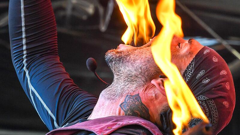 &bdquo;Fire Ninja&ldquo; Christian Blaze trat schon im vergangenen Jahr bei &bdquo;Bamberg zaubert&ldquo; auf und ist auch heuer wieder zu sehen.