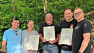 Beim Helferfest wurden die scheidenden Vorstandsmitglieder geehrt (v.l.): Pr&auml;sident Sebastian H&ouml;sch, Katharina Bauer, Ewald Stilkerich, Marco Bauer und Sitzungspr&auml;sident Bernd Uttenreuther.Sebastian H&ouml;sch