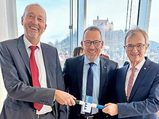 Führungswechsel beim IHK-Gremium: Michael Otte, Wolfram Brehm und Harry Weiß (von links). Führungswechsel beim IHK-Gremium: Michael Otte, Wolfram Brehm und Harry Weiß (von links).