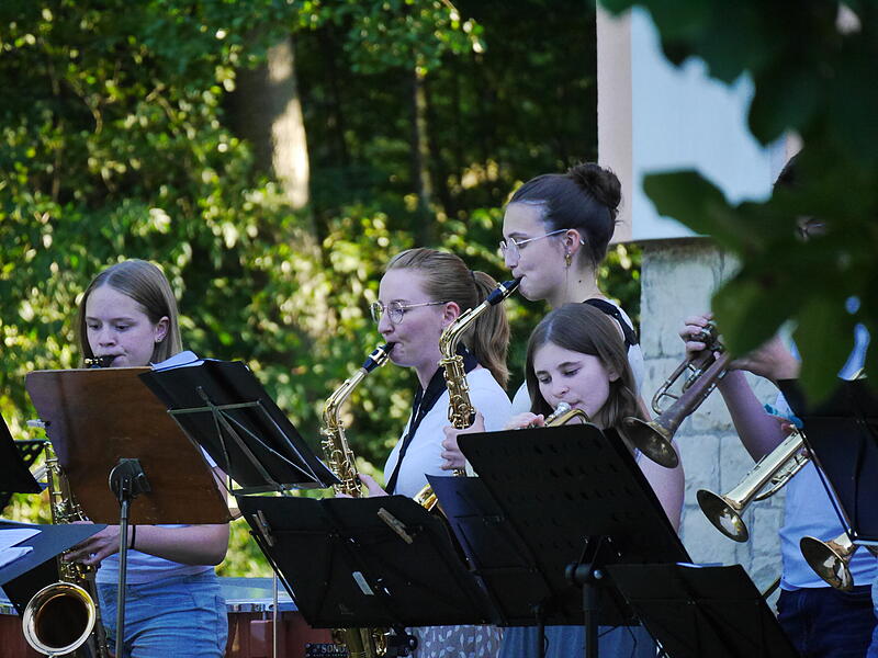 PicknickdeckenkonzertPicknickdeckenkonzert Musik an der Sinn in Bad Brückenau