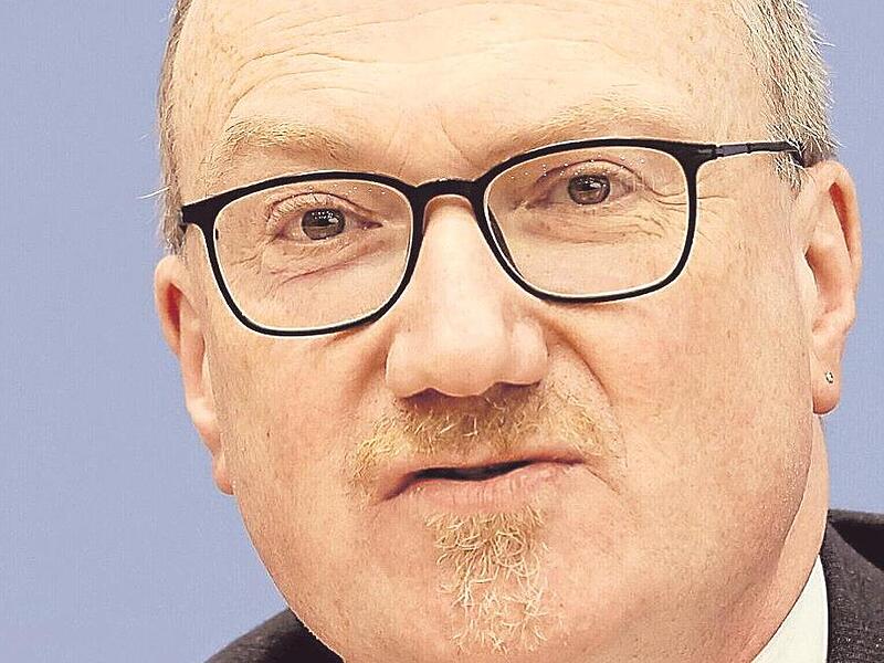 &bdquo;Die Reformen m&uuml;ssen schnell kommen und tief greifend sein&ldquo;, sagt Lars Feld.