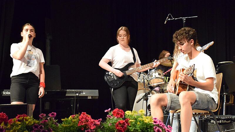 Die Schulband durfte nicht fehlen, auch wenn ihr gro&szlig;er Tag noch weit weg ist.