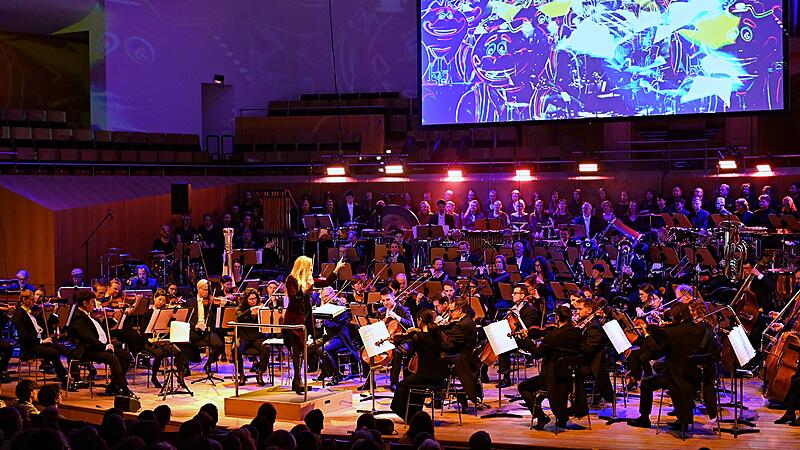 Zum zweiten Mal boten die Bamberger Symphoniker unter der Leitung der elektrisierenden E&iacute;mear Noone Musik aus Video Games in orchestralen Arrangements dar.