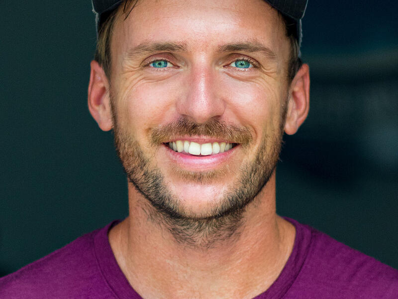 Bastian Maria berichtet im Jungen Theater von seiner Reise durch Fernost.Forchheim & Fränkische Schweiz