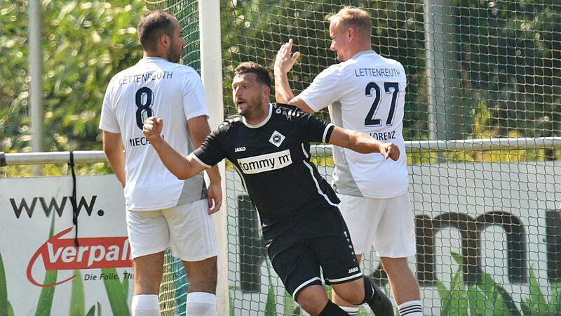 Mit 39 Jahren immer noch eine wichtige St&uuml;tze auf dem Platz: Dominik Woitschitzke, Spielertrainer der DJK Lichtenfels.