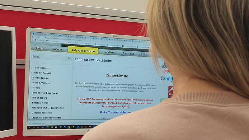 Vieles erledigen die Menschen mittlerweile im Internet. Auch in den Verwaltungen? Meistens m&uuml;ssen die B&uuml;rger noch pers&ouml;nlich aufs Amt. Wer im Landkreis die digitalen Vorbilder sind und wo es noch Luft nach oben gibt.Forchheim & Fr&auml;nkische Schweiz
