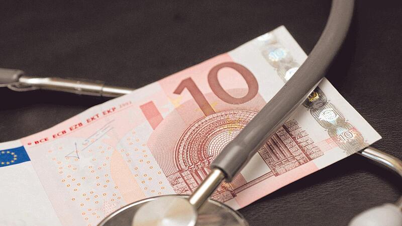 Die Fachpolitiker von Union und SPD denken dar&uuml;ber nach, die Praxisgeb&uuml;hr wieder aufleben zu lassen. Vor mehr als 20 Jahren hatte sie kurzfristig Erfolg.