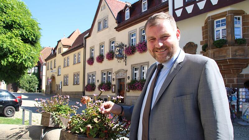 Martin Mittag liebt &bdquo;sein&ldquo; Se&szlig;lach. Auch das B&uuml;ro des Landtagsabgeordneten, das zuvor in Coburg war, hat der 41-J&auml;hrige inzwischen in seine Heimatstadt verlegt.