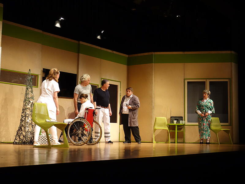 Wer ist wohl der psychopathische Seelenbrecher in diesem Kreis?