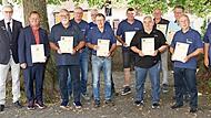 Das Foto zeigt die Geehrten mit dem stellvertretenden VdRBw Bezirks- und Kreisvorsitzenden der Kreisgruppe Oberfranken West, Michael Weisensel (2. v. l.), und Bürgermeister Mario Wolff (3. v. l.), dem VdRBw Organisationsleiter der Kreisgruppe Ober...